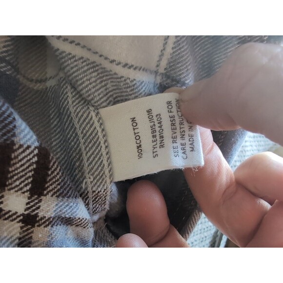 Blu Pepper Women's L Blue White Plaid Button-Up Long Sleeve Collarless Frayed - Picture 10 of 12